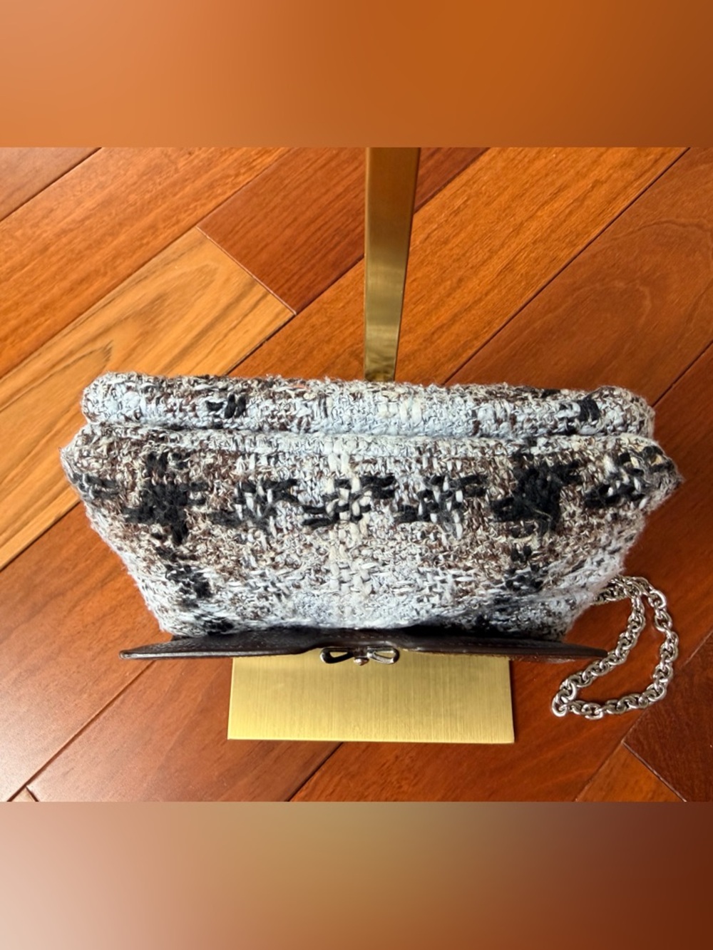 Henri Bendel Tweed & Leather Wristlet Clutch with lavender silk interior EUC - Picture 4 of 12
